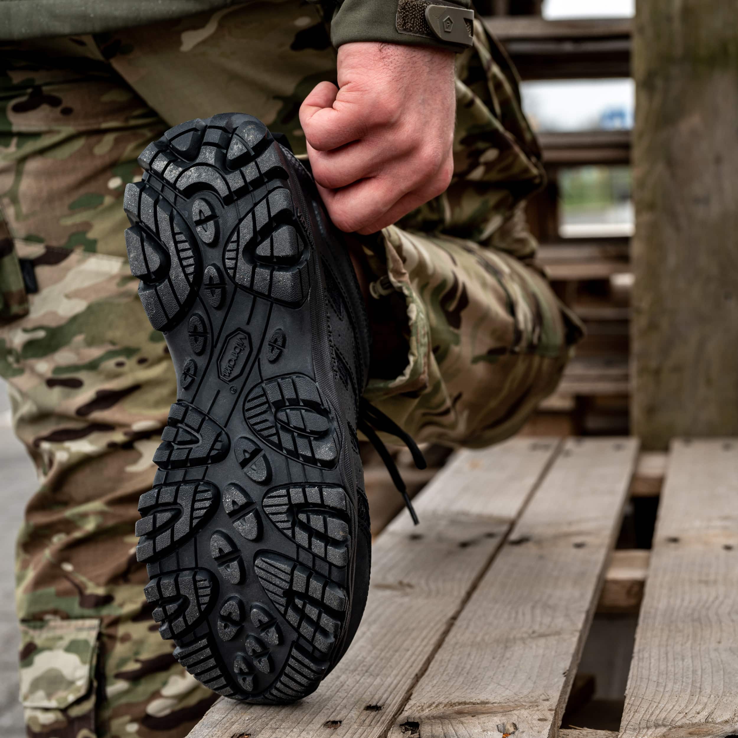 Buty Merrell MOAB 3 alacsony felső taktikai cipő - sötét farkas