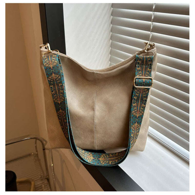 Bolsos de cuero hechos a mano